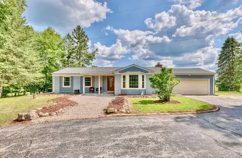 8119 Cedar Sauk, Cedarburg, WI 53080