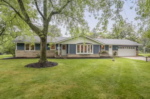 s38w26444 River Vw, Waukesha, WI 53189