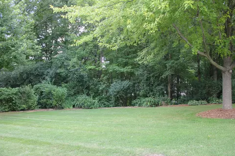 19180 Edmonton, Brookfield, WI 53045