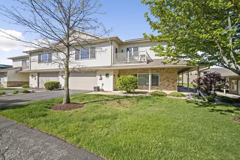 1073 S S Pne #201, Burlington, WI 53105