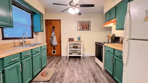 7633 W Keefe, Milwaukee, WI 53222