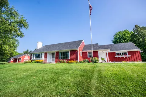 N5419 School, Fredonia, WI 53021
