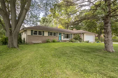 965 Westbrooke, Waukesha, WI 53186
