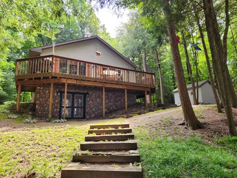 w2934 South Lake Lane, Wolf River, WI 54491