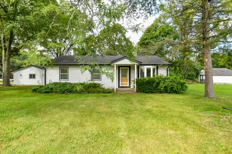 4761 S 92nd, Greenfield, WI 53228