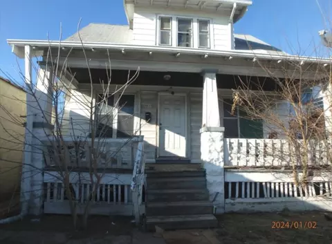 4619 N Hopkins, Milwaukee, WI 53209