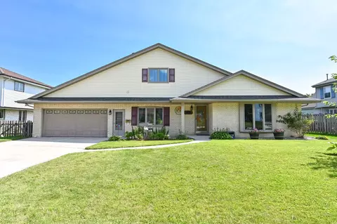 850 6th, Grafton, WI 53024