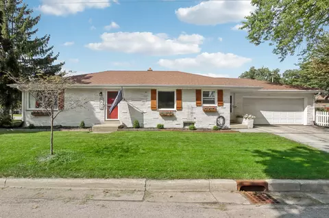 9632 W Fiebrantz, Wauwatosa, WI 53222
