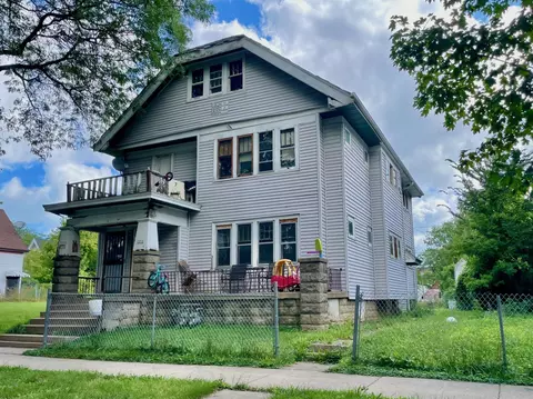 3218 N 12th #3220, Milwaukee, WI 53206
