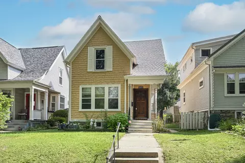 3340 N Cambridge, Milwaukee, WI 53211
