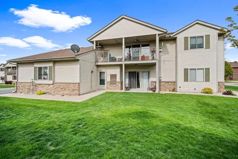 916 Roseland #4, Kewaskum, WI 53040
