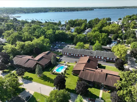 1250 Wisconsin #210B, Lake Geneva, WI 53147