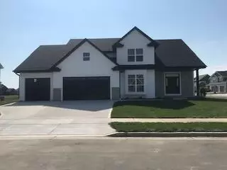 1235 Violet, Oconomowoc, WI 53066