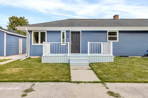 1645 Laurel #1, Manitowoc, WI 54220