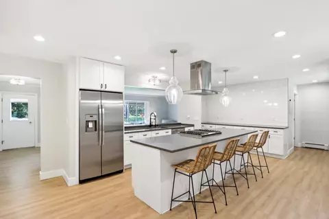 12011 W Meinecke, Wauwatosa, WI 53226