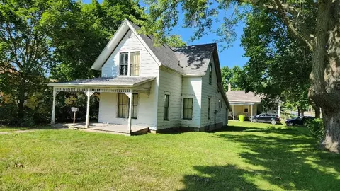 122 N 5th, Delavan, WI 53115