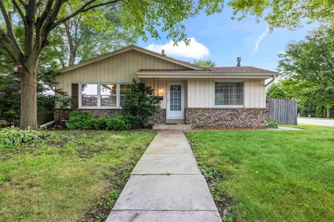 709 S 110th, West Allis, WI 53214