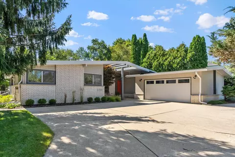 1111 W Montclaire, Glendale, WI 53217
