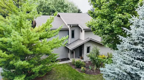 2555 W Wending, Glendale, WI 53209