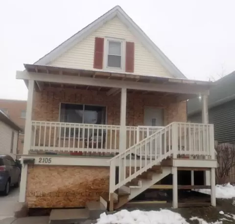 2105 W Vilter, Milwaukee, WI 53204