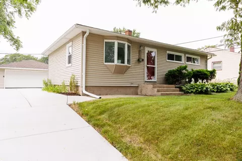 236 14th, South Milwaukee, WI 53172