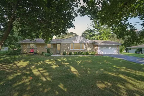 3833 Lakeview, Mount Pleasant, WI 53403