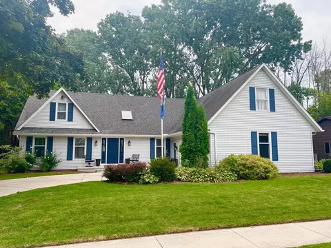 1331 Westwood, Manitowoc, WI 54220