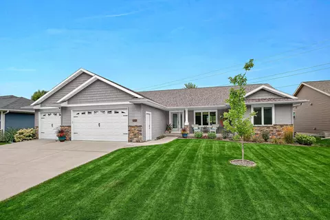 929 Rolling Oaks, Onalaska, WI 54650