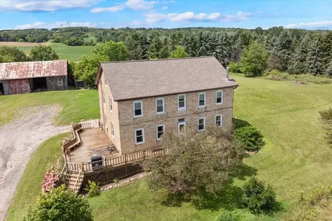 n7116 County Road East, Plymouth, WI 53073