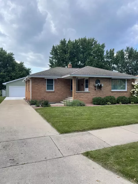 1424 13th, Green Bay, WI 54304