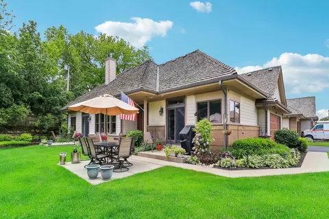21895 W North, Brookfield, WI 53045