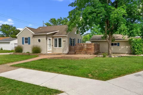 2103 State, La Crosse, WI 54601
