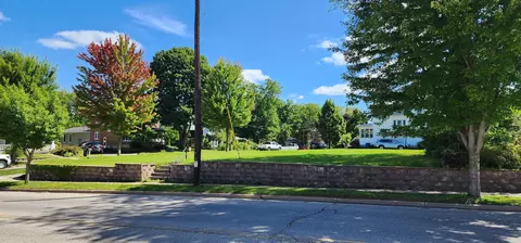 519 E Decker, Viroqua, WI 54665