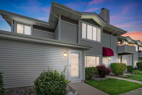 6631 Mariner #6, Mount Pleasant, WI 53406