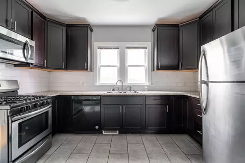 2757 N Weil, Milwaukee, WI 53212