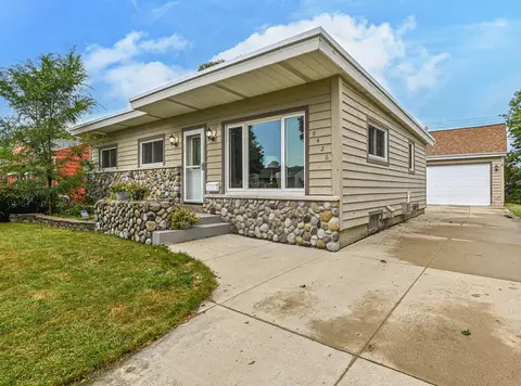 9426 W Elmore, Milwaukee, WI 53222
