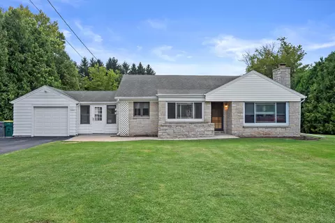 10905 N Cedarburg, Mequon, WI 53092