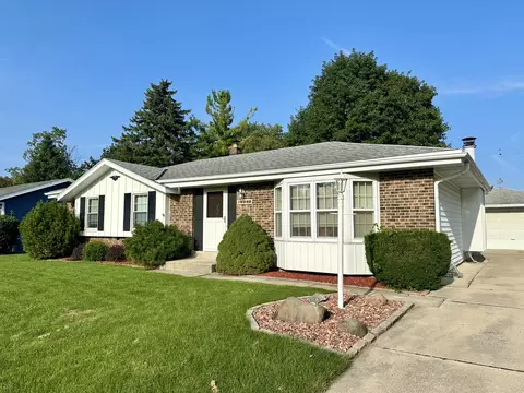6240 S 39th, Greenfield, WI 53221