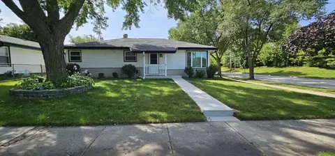 843 W Abbott, Milwaukee, WI 53221