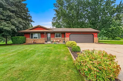 306 Karin, North Prairie, WI 53153