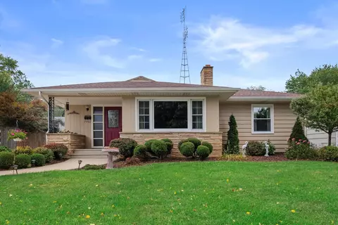 7402 Pershing, Kenosha, WI 53142