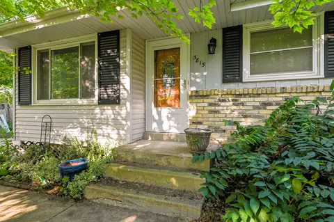 5815 S 39th, Milwaukee, WI 53221