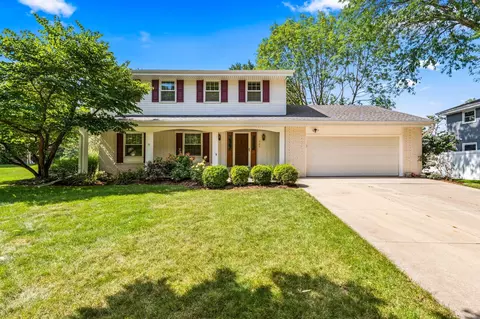 765 Crestwood, Waukesha, WI 53188