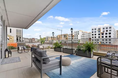 1902 N Commerce #109, Milwaukee, WI 53212