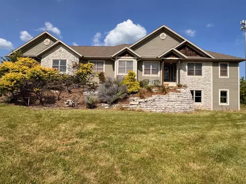 s82w23690 Artesian, Big Bend, WI 53103
