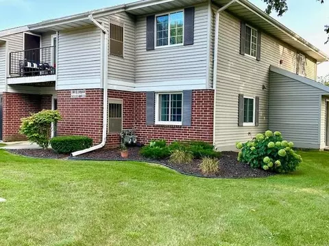 n110w17155 Ashbury #4, Germantown, WI 53022
