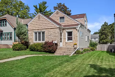 7624 W Lorraine, Milwaukee, WI 53222