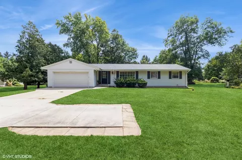 5019 Pine, Cedarburg, WI 53012