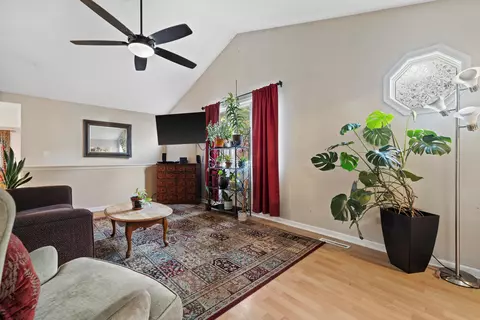 3218 Chicago Clb, Delavan, WI 53115