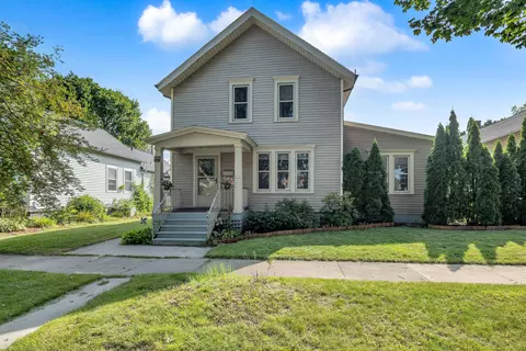853 N 15th, Manitowoc, WI 54220